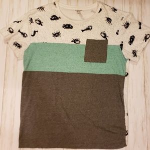 Crab print tee NEVER WORN!